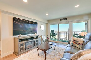 Galveston Beachfront Condo: Balcony & Pool Access!