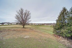 4 Mi to Lake Erie Access: Condo on the Greens