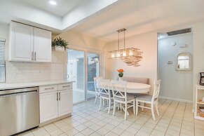 Charming Largo Home w/ Private Pool: 1 Mi to Beach