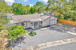 Charming Largo Home w/ Private Pool: 1 Mi to Beach