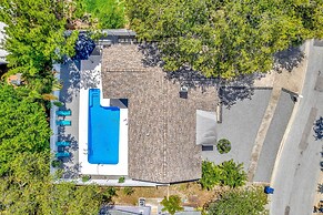 Charming Largo Home w/ Private Pool: 1 Mi to Beach