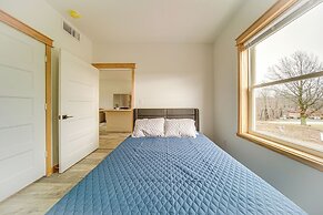 4 Mi to Lake Erie: Condo w/ Golf Course Views!