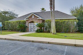 Foley Condo w/ Pool Access: 10 Mi to Gulf Shores!