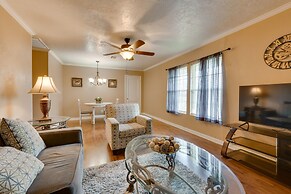 Charming Lake Charles Apartment: 2 Mi to Lake!
