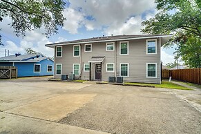 Charming Lake Charles Apartment: 2 Mi to Lake!