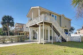 Galveston Getaway: Spacious Home < 1 Mi to Beaches