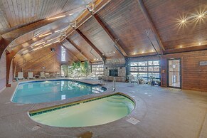 Lakefront Condo w/ Resort Amenities in Osage Beach