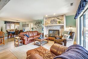 Lakefront Condo w/ Resort Amenities in Osage Beach