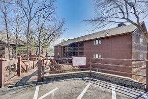 Lakefront Condo w/ Resort Amenities in Osage Beach