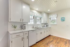 Charming Coastal Pensacola Home 1 Mi to Palafox St