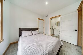 4 Mi to Lake: Golf-view Erie Condo w/ Porch