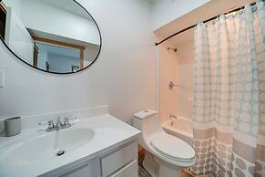 4 Mi to Lake: Golf-view Erie Condo w/ Porch