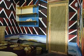 Room in B&B - Red Rocks Rwanda - Double Room With Shared Bathroom