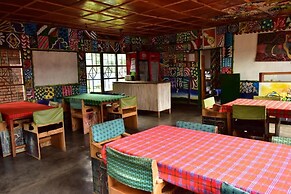 Room in B&B - Red Rocks Rwanda - Double Room With Shared Bathroom