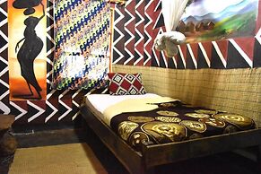 Room in B&B - Red Rocks Rwanda - Double Room With Shared Bathroom
