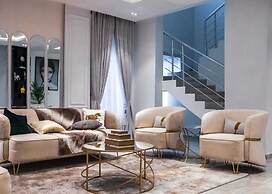 4 bedroom terrace with pool & chef