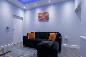 Bespoke 2-bed House in Stoke-on-trent