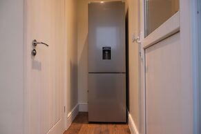 Bespoke 2-bed House in Stoke-on-trent