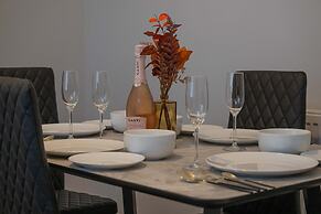Bespoke 2-bed House in Stoke-on-trent