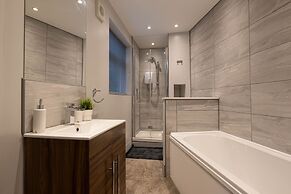 Bespoke 2-bed House in Stoke-on-trent