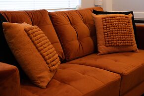 Bespoke 2-bed House in Stoke-on-trent