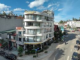 Tropical Paradise Sapa Hotel