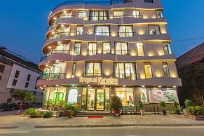Tropical Paradise Sapa Hotel