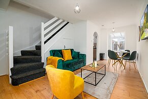 Luxurious 2 bed House - Free Parking