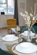 Luxurious 2 bed House - Free Parking