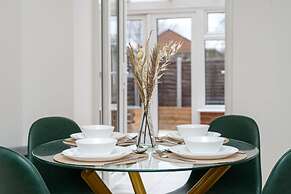 Luxurious 2 bed House - Free Parking