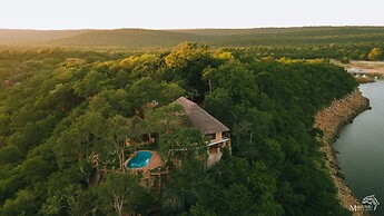 Masumu River Lodge