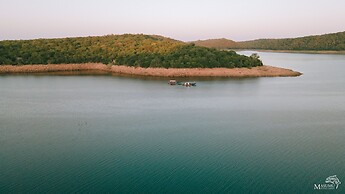 Masumu River Lodge