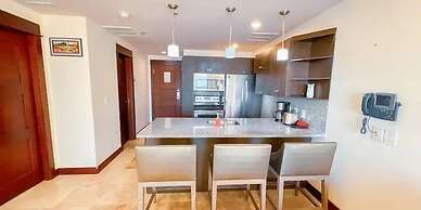 Seaview Oasis 1-BRSuite in Croc's casino