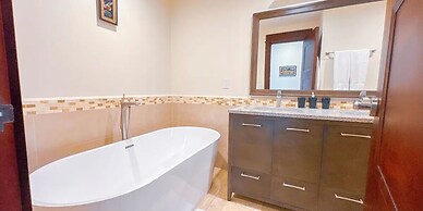 Seaview Oasis 1-BRSuite in Croc's casino