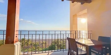 Seaview Oasis 1-BRSuite in Croc's casino