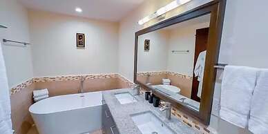 Seaview Oasis 1-BRSuite in Croc's casino