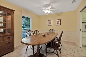 Comfy Home W/ Great Accessibility 3 Bedroom Home by RedAwning