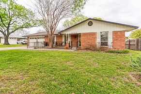 Comfy Home W/ Great Accessibility 3 Bedroom Home by RedAwning