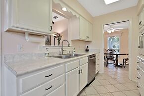 Comfy Home W/ Great Accessibility 3 Bedroom Home by RedAwning