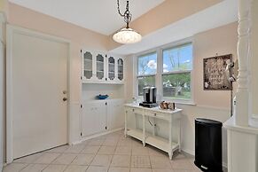 Comfy Home W/ Great Accessibility 3 Bedroom Home by RedAwning