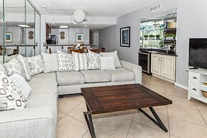 Sterling Sands 306 2 Bedroom Condo by RedAwning