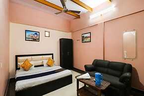 Goroomgo H.R. Guest House Varanasi