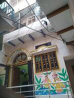 Goroomgo H.R. Guest House Varanasi