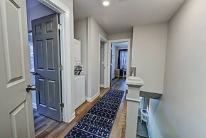 Chic Spacious Downtown Retreat
