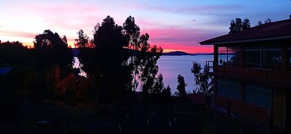 Amantani Samary Lodge