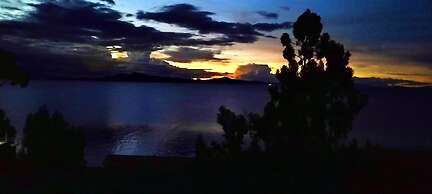 Amantani Samary Lodge