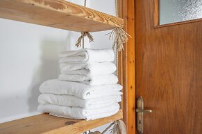 Despoina Rooms Potami