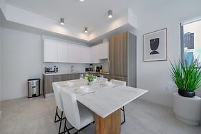 Brickell Heart Condo with Amazing Views