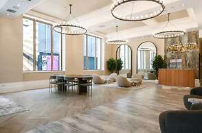 Elite Terrace - Spacious Apt w Terrace