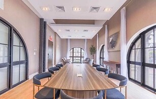 Elite Terrace - Spacious Apt w Terrace